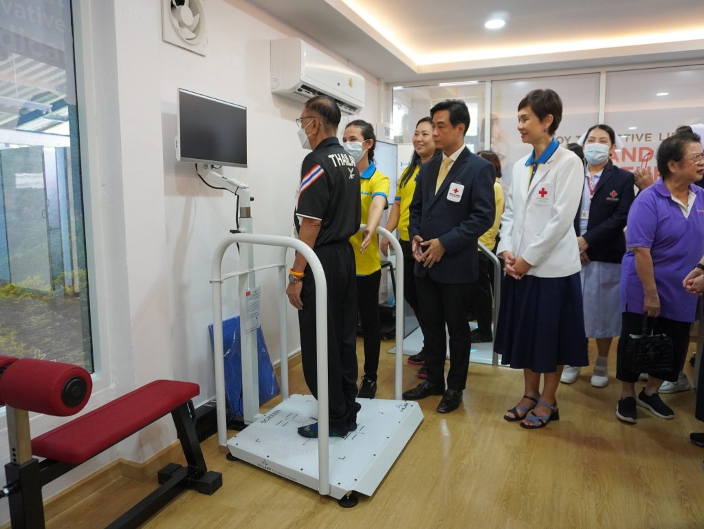 ศูนย์เวชศาสตร์ฟื้นฟู สภากาชาดไทย เปิดศูนย์ TRC Smart Innovative Medical Wellness Gym ศูนย์ฝึกออกกําลังกายเพื่อสุขภาพด้วยนวัตกรรมทางการแพทย์